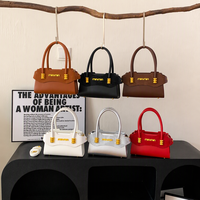 Sac Boston Mini Métallique Y2K pour Femme, Sac à Bandoulière Rétro en Cuir PU avec Accastillage Doré, Petit Sac à Main pour Dames