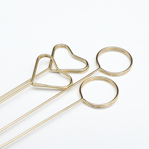 Paquete de 10 Adhesivos Metálicos Dorados en Forma de Estrella de Cinco Puntas y Corazón para Tarjetas, Accesorios de Embalaje - Product Image 1