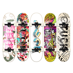 Patineta Profesional de Alta Calidad con Tabla de Madera, Zapatillas de Skateboarding - Product Image 5