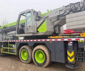 Grue sur camion Zoomlion ZTC800V 80T, année 2022, bon état, 130T, avec grue SAC1300T, STC800T6, STC800T5, STC1000C7. - Product Image 2