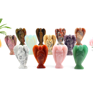 Ange en cristal sculpté à la main en pierre précieuse naturelle pour cadeau d'Halloween - Product Image 3