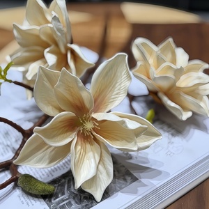 仿真三头手提式春梅玉兰仿真玉兰花束婚礼装饰花 - Product Image 2