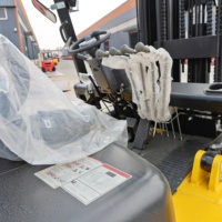 Nueva Carretilla Elevadora Diésel de Alta Capacidad de 8 Toneladas para Sistema Automatizado de Almacenamiento y Recuperación (AS/RS), Ideal para Talleres de Reparación de Maquinaria y Comercio Minorista