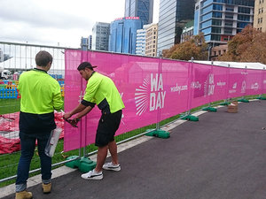 Biểu Tượng Tùy Chỉnh Nhiệm Vụ Nặng Nề Lưới PVC Vinyl Hàng Rào Lưới Biểu Ngữ Cho Bên Đường Thời Tiết Thể Thao Biểu Ngữ Với In Kỹ Thuật Số - Product Image 4