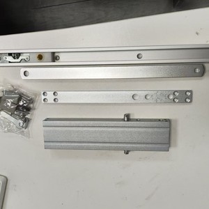 Cierrapuertas oculto En Cy-084 de 120 kg con velocidad ajustable para puertas cortafuegos de hotel - Product Image 2