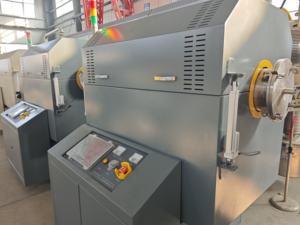 Horno de Tratamiento Térmico de Tubo Rotatorio Inclinable de Alta Temperatura de 3 Zonas con Atmósfera Protectora Intermitente Pequeño, Ahorro de Energía - Product Image 1