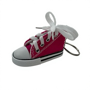 Llavero de lona miniatura estilo <span class=keywords><strong>Converse</strong></span> hecho a mano para decoración de casas de muñecas y manualidades DIY, al por mayor - Product Image 1