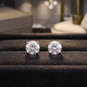 Boucles d'oreilles clous solitaires en or jaune 14K plaqué rhodium, diamant naturel taille brillant 0,75 carat, sertissage 4 griffes sécurisé, pour mariage - Product Image 1