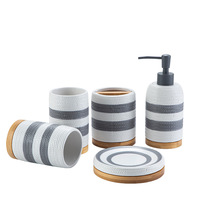 Ensemble d'accessoires de salle de bain nordiques MooZi, ensemble de 5 pièces, élégance, décoration intérieure, porte-savon, distributeur de savon pour la douche