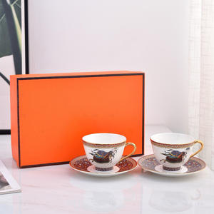 Juego de 2 Tazas de Té de Cerámica de Lujo Nórdico Personalizado, Tazas y Platillos para Sala de Estar, para Regalos - Product Image 4