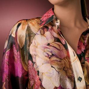 Aloha Camicetta da <span class=keywords><strong>Donna</strong></span> in <span class=keywords><strong>Seta</strong></span> Satinata con Stampa Floreale di Lusso Personalizzata, Abbottonatura Frontale, Maniche Lunghe, Stile Casual, Moda Rapida - Product Image 3