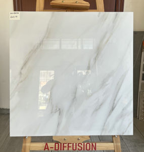 Piastrelle in Porcellana Bianca Effetto Marmo 600x600mm 24x24, Finitura Lucida con <span class=keywords><strong>Texture</strong></span> <span class=keywords><strong>Grigia</strong></span> per Camere d'Albergo, Appartamenti, Piastrelle Rustiche - Product Image 2