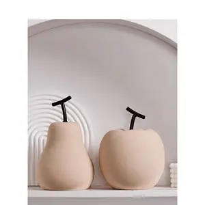 Ornement de fruits artificiels en céramique nordique avec logo personnalisé, pommes et poires, décoration de bureau à domicile - Product Image 1