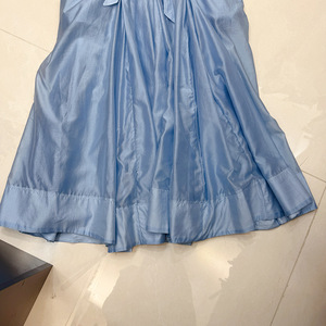 <span class=keywords><strong>Robe</strong></span> Midi Unie Décontractée <span class=keywords><strong>pour</strong></span> Femme, <span class=keywords><strong>Taille</strong></span> <span class=keywords><strong>Haute</strong></span> Ample, Bleue et Jaune, avec Poches et <span class=keywords><strong>Ceinture</strong></span>, Idéale <span class=keywords><strong>pour</strong></span> les Fêtes - Vente en Gros Usine Printemps-Été - Product Image 4