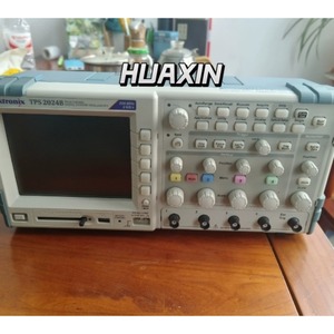 Osciloscopio de Almacenamiento Digital Tektronix TPS 2024 de 4 Canales en Buen Estado de Segunda Mano - Product Image 1