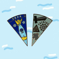 En gros personnalisé Tarot émail broche insigne carte tasse chat soleil étoile nuage épinglette insigne émail épingle pour la décoration