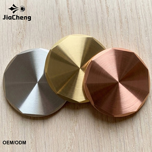 Blanks de pièces de monnaie de golf personnalisés usinés CNC en acier inoxydable massif de 1,25 pouce, cuivre et laiton, avec bord facetté, pour pièces de monnaie de défi - Product Image 1