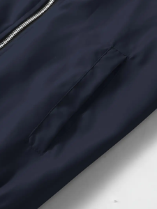 Veste universitaire élégante pour hommes-Bomber Coat léger de couleur unie avec poches zippées, parfait pour le printemps. - Product Image 5