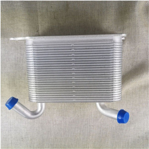 Enfriador de Aceite 7H0317019B para Volkswagen T5 Transporter 03-09, Tamaño del Núcleo 10x8x6, Repuesto para Reparación - Product Image 3
