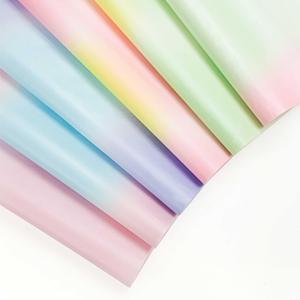 กระดาษห่อของขวัญลายไล่สีมุกซิดนีย์ ขนาด 50*70 ซม. รุ่นใหม่ปี 2024 สำหรับห่อดอกไม้และของขวัญ - Product Image 1