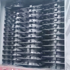 Heavy Duty Cast Ductile Iron D400 Anti-slip Bitumen-coated Custom-sized <strong>Manhole</strong> <strong>Cover</strong> Manufacturer with <strong>Locking</strong> Bolts/hinges - Product Image 5