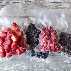Sacs en plastique Mylar imprimés sur mesure Pochette à 3 joints latéraux Emballage alimentaire de châtaignes grillées Sacs alimentaires en plastique à fermeture <span class=keywords><strong>sous</strong></span> <span class=keywords><strong>vide</strong></span> - Product Image 3