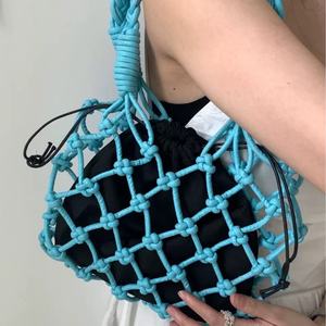 Bolso de mano tejido a mano hueco de diamantes de imitación de diseñador de lujo para banquetes de mujer <span class=keywords><strong>tipo</strong></span> de cierre abierto - Product Image 6