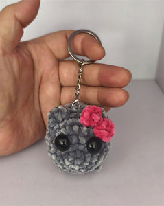 Jouet en peluche au crochet pour hamster triste avec musique porte-clés fait à la main arc rose et violon Hamster triste - Product Image 5