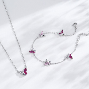 สร้อยข้อมือเงินแท้ S925 ประดับเพทายสีชมพูทรงมาร์คีส์รูปผีเสื้อสำหรับผู้หญิง รุ่นทองแดงปรับแต่งได้ - Product Image 4
