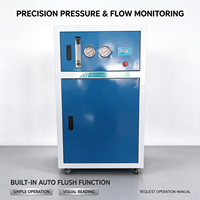 Machine de traitement d'eau par osmose inverse (RO) commerciale 600 GPD avec armoire et réservoir de stockage pour la purification de l'eau potable