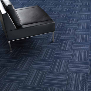 Losetas de Alfombra Adhesivas Cuadradas de PVC con Respaldo Antideslizante, Ecológicas y de Grado Comercial para Oficina y Sala de Estar - Product Image 4