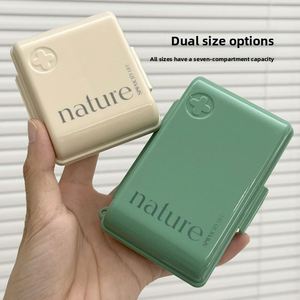 Pastillero de Plástico Portátil, Organizador Semanal de Medicamentos para Siete Días, Dispensador Hermético a Prueba de Humedad de Gran Capacidad para Viajes - Product Image 2