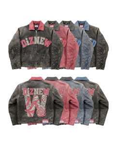 Veste en jean vintage délavée style universitaire avec broderie de lettres, strass, fermeture éclair, effet usé, streetwear, veste personnalisée pour homme - Product Image 1