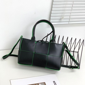 Bolso de mano de <span class=keywords><strong>cassette</strong></span> trenzado de cuero genuino pequeño para mujer a la moda - Product Image 4