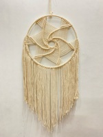 Attrape-rêves artisanal en coton naturel écologique avec pompons, design Art Déco, décoration durable pour le bureau et la maison, pour Pâques et anniversaires