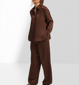 Custom <span class=keywords><strong>Plain</strong></span> Color Damen Langarm Luxus Seiden pyjama Set 2 Stück Damen Pure Silk Satin Pyjamas Brown Ladies 100% Seiden pyjamas - Product Image 3