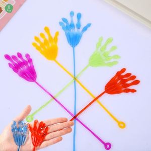 Mains de fantôme collantes en gel souple pour Halloween, mini-jouets adhésifs pour vendeurs de rue et divertissement sensoriel - Product Image 2