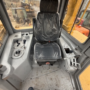 รถดันดินตีนตะขาบ Caterpillar D7R มือสอง ปี 2020 เครื่องยนต์ Cummins ความจุ 6.5 เมตร กำลัง 179 กิโลวัตต์ สำหรับปรับระดับพื้นดิน งานเหมือง ถนน - Product Image 6