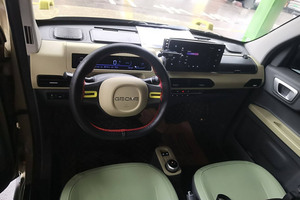 2025 Geely <span class=keywords><strong>Panda</strong></span> Mini EV Car Knight 200KM Geely <span class=keywords><strong>Panda</strong></span> Full Series Geome elettrico Mini Car nuovi veicoli di energia Geely - Product Image 4