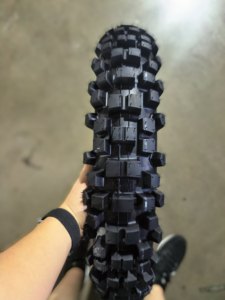 Neumático de Motocicleta Todoterreno Tipo Tubo, Precio Competitivo, Super Servicio, 110/100-18 - Product Image 4