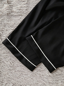 Conjunto de Pijama de Tres Piezas para <span class=keywords><strong>Hombre</strong></span>, Satinado, Suave, Transpirable, Color Sólido, Cuello Solapa, Cómodo, Venta al Por Mayor de Fábrica - Product Image 4