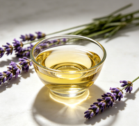 Huile essentielle de lavande de haute pureté, extrait naturel de plante, pour cosmétiques, parfums et aromathérapie, fournie par l'usine