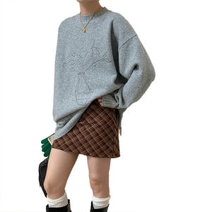 Suéter Personalizable con Patrón Bordado, Suéter Holgado de Punto con Cuello Redondo y Bordado de Nicho para Mujer - Product Image 4