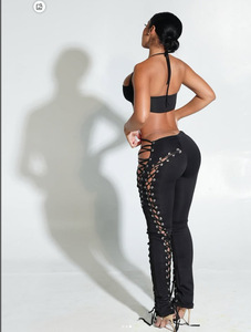 Peeqi K24S77149 Set Due Pezzi Sexy e Alla Moda per <span class=keywords><strong>Donna</strong></span>, Top Senza Maniche con Collo all'Americana, <span class=keywords><strong>Pantaloni</strong></span> Traforati con Lacci, Completo Due Pezzi Femminile - Product Image 5