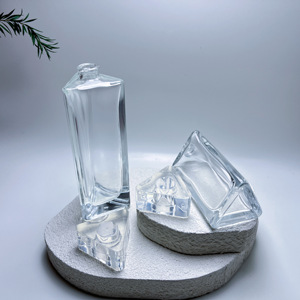 도매 30ml 45ml 투명 플랫형 빈 유리 리필 가능 향수병 고급 삼각형 크리스탈 캡 포함 향수 포장용 - Product Image 4