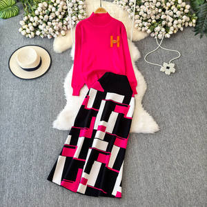 महिलाओं के दो टुकड़े सूट मॉक गर्दन 3 डी अक्षर वाला स्वेटर उच्च कमर स्लिम फिट लैड स्कर्ट सेट महिलाओं 2 टुकड़ा सेट - Product Image 4