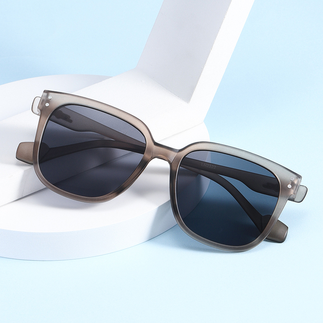 Korean-style Women's Polarized Sunglasses Fashionable PC Lenses UV380 Protection Full Frame Trendy Eyewear Model LH2322 Opp Bag
