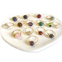 Vente en gros de bagues en pierre de cristal naturel Bagues en agate rouge à remontage manuel de pierres précieuses en cristal rose naturel Bague en pierre faite à la main