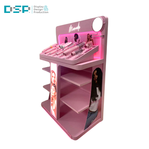 Comptoir de présentation cosmétique en bois avec revêtement laqué brillant, fabriqué en usine au Vietnam, pour salon de beauté commercial. - Product Image 1