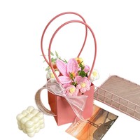 Buket Bunga Tulip Buatan Tangan untuk Hadiah Wisuda Hari Ibu, dalam Wadah Kain Poliester